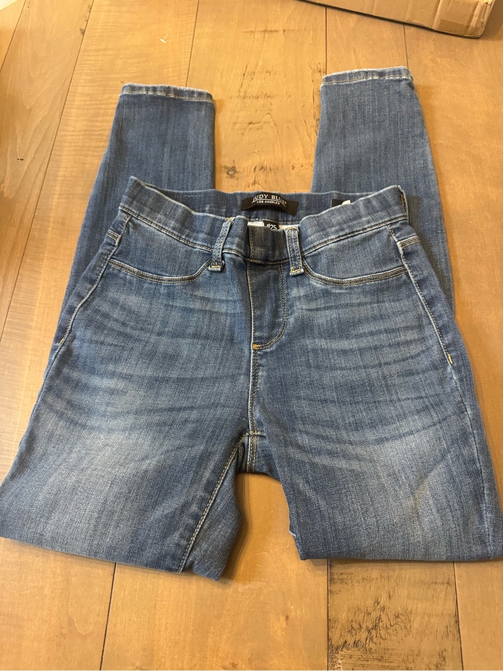 Judy Blue Size 1 25 Slighly Distressed Pull On Stretchy Jeans Skinny